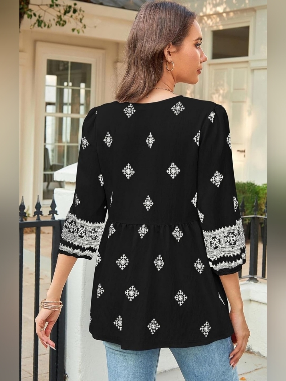 Boho Embroidered Tunic Blouse NWT Size Large 12/14 Black White - Picture 2 of 6